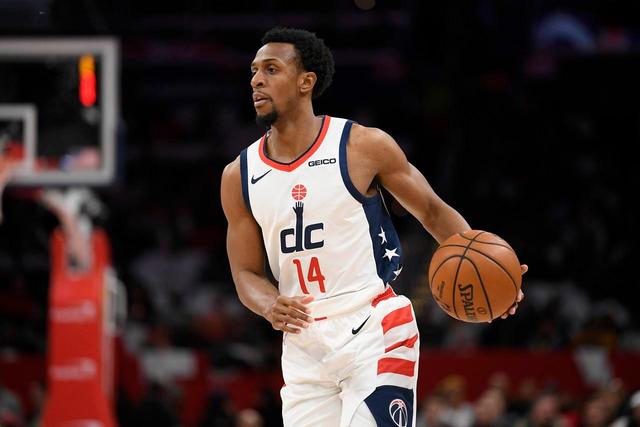 西甲-莱万哑火贝克尔制胜 巴萨0-1皇家社会